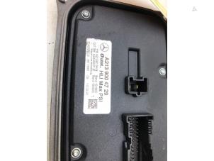 Gebruikte Module LED koplamp Mercedes E (W213) E-200d 1.6 Turbo 16V Prijs € 149,00 Margeregeling aangeboden door Wessel Parts & Service B.V.