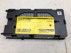 Gebruikte Draadloze oplader Audi Q4 Sportback (4FN) 40 e-tron Prijs € 79,00 Margeregeling aangeboden door Wessel Parts & Service B.V.