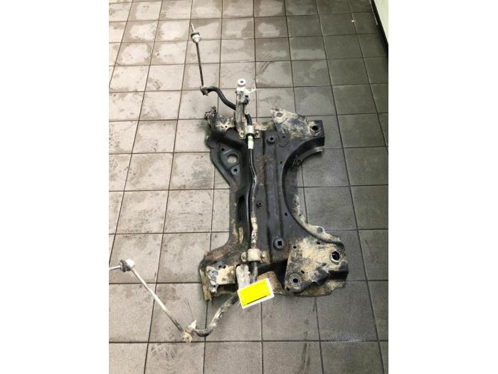 Subframe van een Opel Grandland (X) 1.5 CDTI 130 2018