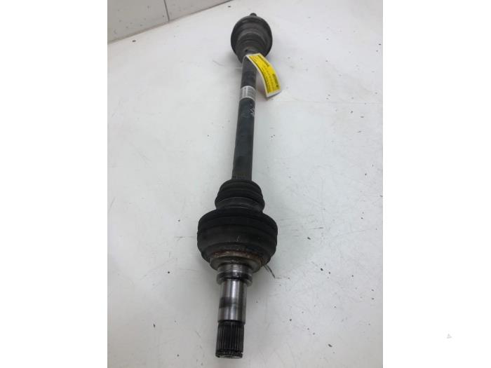 Gebruikte Aandrijfas rechts-achter Mercedes ML III (166) 4.7 ML-500 BlueDirect 32V 4-Matic Prijs € 103,95 Margeregeling aangeboden door Wessel Parts & Service B.V.