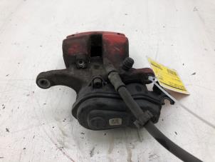 Gebruikte Remklauw (Tang) rechts-achter Mercedes ML III (166) 4.7 ML-500 BlueDirect 32V 4-Matic Prijs € 129,00 Margeregeling aangeboden door Wessel Parts & Service B.V.