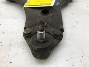 Gebruikte Draagarm links-voor Mercedes B (W245) 2.0 B-180 CDI 16V Prijs € 39,00 Margeregeling aangeboden door Wessel Parts & Service B.V.