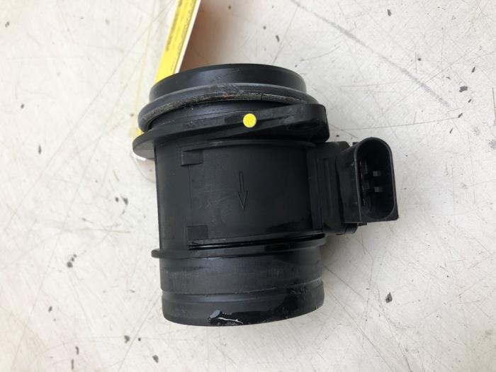 Gebruikte Luchthoeveelheidsmeter Mercedes B (W245) 2.0 B-180 CDI 16V Prijs € 40,95 Margeregeling aangeboden door Wessel Parts & Service B.V.