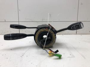 Gebruikte Licht + Raw Schakelaar Mercedes ML II (164/4JG) 3.0 ML-320 CDI 4-Matic V6 24V Prijs € 89,00 Margeregeling aangeboden door Wessel Parts & Service B.V.