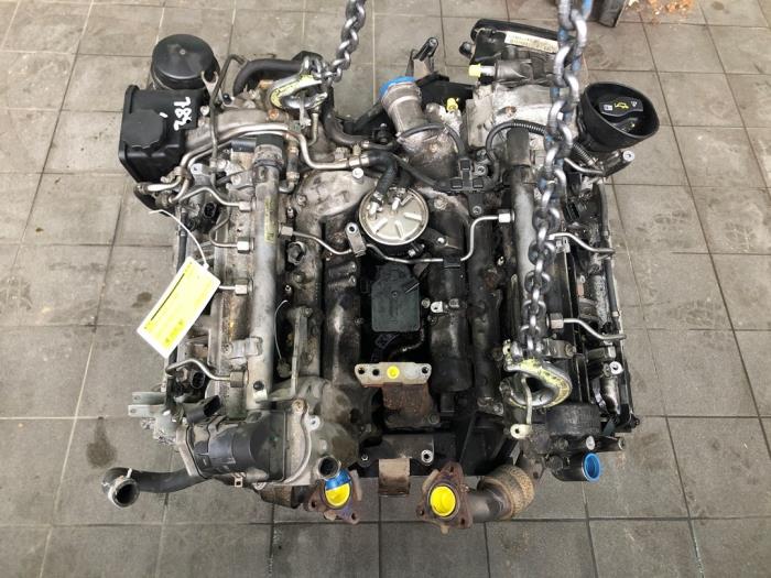 Gebruikte Motor Mercedes ML II (164/4JG) 3.0 ML-320 CDI 4-Matic V6 24V Prijs € 3.148,95 Margeregeling aangeboden door Wessel Parts & Service B.V.
