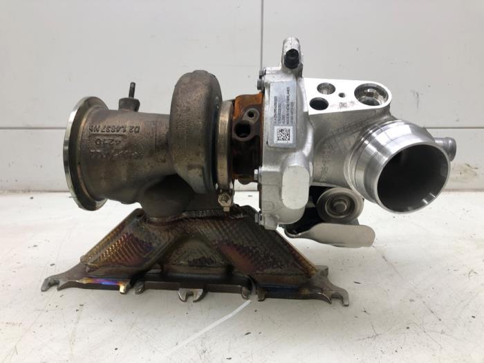 Gebruikte G-lader Mercedes C (W206) C-300 e 2.0 Turbo Prijs € 1.573,95 Margeregeling aangeboden door Wessel Parts & Service B.V.