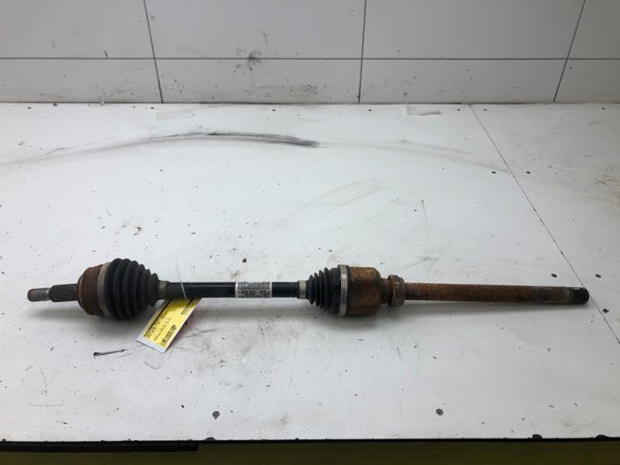 Gebruikte Steekas rechts-voor Opel Astra Prijs € 288,75 Margeregeling aangeboden door Wessel Parts & Service B.V.