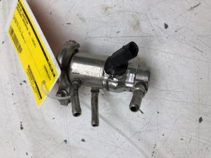 Gebruikte Adblue injector Mercedes Sprinter 3,5t (907.6/910.6) 311 CDI 2.1 D FWD Prijs € 149,00 Margeregeling aangeboden door Wessel Parts & Service B.V.