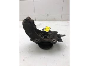 Gebruikte Asschenkel rechts-voor Mercedes Sprinter 3,5t (907.6/910.6) 311 CDI 2.1 D FWD Prijs € 149,00 Margeregeling aangeboden door Wessel Parts & Service B.V.