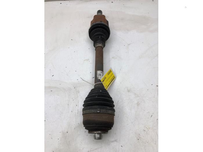Gebruikte Steekas links-voor Mercedes Sprinter 3,5t (907.6/910.6) 311 CDI 2.1 D FWD Prijs € 261,45 Margeregeling aangeboden door Wessel Parts & Service B.V.