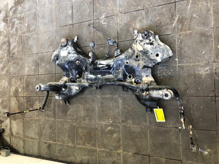 Gebruikte Subframe Kia Sportage (QL) 1.6 CRDi 16V 136 Prijs € 156,45 Margeregeling aangeboden door Wessel Parts & Service B.V.