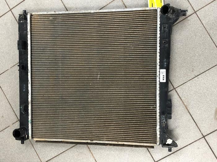 Gebruikte Radiateur Kia Sportage (QL) 1.6 CRDi 16V 136 Prijs € 61,95 Margeregeling aangeboden door Wessel Parts & Service B.V.