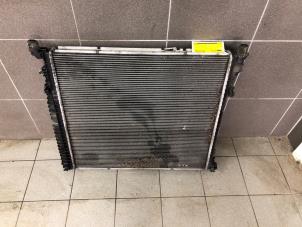 Gebruikte Radiateur Mercedes GLE (W166) 350d 3.0 V6 24V BlueTEC 4-Matic Prijs € 125,00 Margeregeling aangeboden door Wessel Parts & Service B.V.