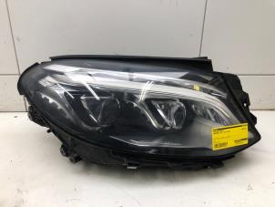 Gebruikte Rechter Koplamp Mercedes GLE (W166) 350d 3.0 V6 24V BlueTEC 4-Matic Prijs € 1.249,00 Margeregeling aangeboden door Wessel Parts & Service B.V.