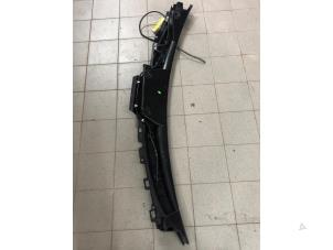 Gebruikte Paravan Mercedes GLE (W166) 350d 3.0 V6 24V BlueTEC 4-Matic Prijs € 59,00 Margeregeling aangeboden door Wessel Parts & Service B.V.