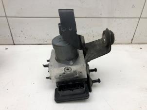 Gebruikte ABS Pomp Mercedes GLE (W166) 350d 3.0 V6 24V BlueTEC 4-Matic Prijs € 349,00 Margeregeling aangeboden door Wessel Parts & Service B.V.