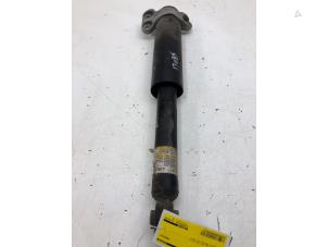 Gebruikte Schokdemper rechts-achter Chevrolet Camaro 2.0 Turbo 16V Prijs € 79,00 Margeregeling aangeboden door Wessel Parts & Service B.V.