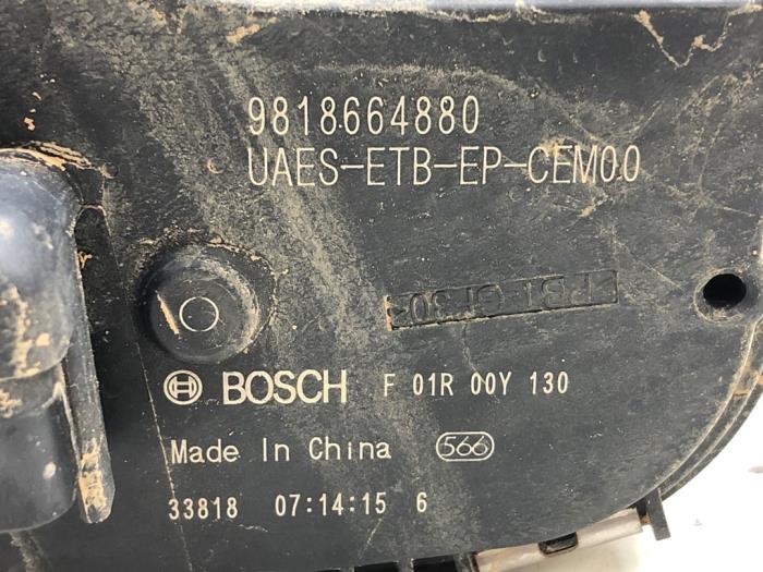 Gasklephuis van een Opel Astra 2024