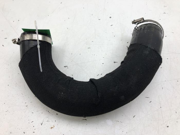 Gebruikte Intercooler Slang Audi A6 Avant (C8) 3.0 V6 24V 55 TFSI Mild Hybrid Quattro Prijs € 72,45 Margeregeling aangeboden door Wessel Parts & Service B.V.