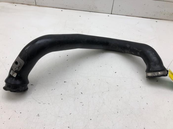 Gebruikte Intercooler Buis Audi A6 Avant (C8) 3.0 V6 24V 55 TFSI Mild Hybrid Quattro Prijs € 93,45 Margeregeling aangeboden door Wessel Parts & Service B.V.