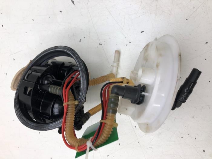 Gebruikte Tank element Pomp Audi A6 Avant (C8) 3.0 V6 24V 55 TFSI Mild Hybrid Quattro Prijs € 131,25 Margeregeling aangeboden door Wessel Parts & Service B.V.