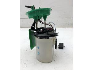 Gebruikte Tank element Pomp Volkswagen Golf VII (AUA) 1.2 TSI 16V Prijs € 39,00 Margeregeling aangeboden door Wessel Parts & Service B.V.