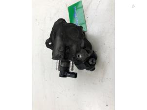 Gebruikte Dieselpomp Volkswagen Transporter/Caravelle T5 2.0 TDI BlueMotion Prijs € 249,00 Margeregeling aangeboden door Wessel Parts & Service B.V.