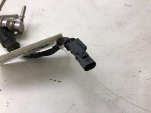 Gebruikte Injector adblue Fiat Ducato (250) 2.2 D 140 Multijet 3 Prijs € 89,00 Margeregeling aangeboden door Wessel Parts & Service B.V.