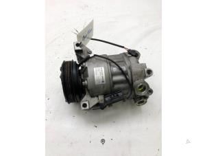 Gebruikte Aircopomp Volvo V70 (BW) 2.4 D5 20V 205 Prijs op aanvraag aangeboden door Wessel Parts & Service B.V.