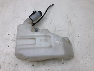 Gebruikte Ruitensproeiertank voor Fiat Ducato (250) 2.3 D 120 Multijet Prijs € 59,00 Margeregeling aangeboden door Wessel Parts & Service B.V.