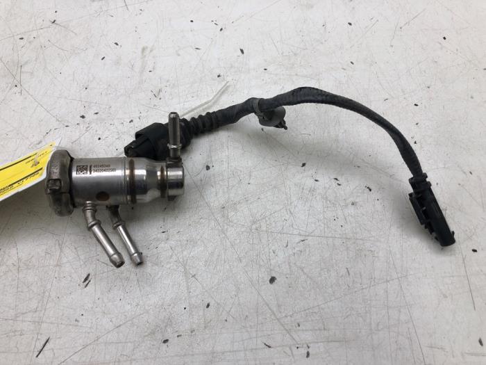 Gebruikte Injector adblue Fiat Ducato (250) 2.3 D 120 Multijet Prijs € 183,75 Margeregeling aangeboden door Wessel Parts & Service B.V.