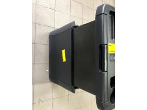 Gebruikte Klaptafel Mercedes V (447.8) 2.1 250 BlueTEC, 250 d 16V 4-Matic Prijs € 499,00 Margeregeling aangeboden door Wessel Parts & Service B.V.