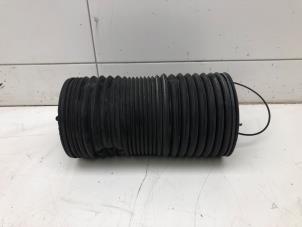 Gebruikte Luchtbalg Mercedes V (447.8) 2.0 300d 16V Prijs € 199,00 Margeregeling aangeboden door Wessel Parts & Service B.V.