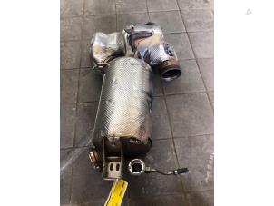 Gebruikte Katalysator Mercedes V (447.8) 2.0 300d 16V Prijs € 1.749,00 Margeregeling aangeboden door Wessel Parts & Service B.V.