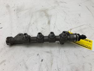 Gebruikte Injector brug Fiat Bravo (198A) 1.6 D Multijet 90 Prijs € 49,00 Margeregeling aangeboden door Wessel Parts & Service B.V.