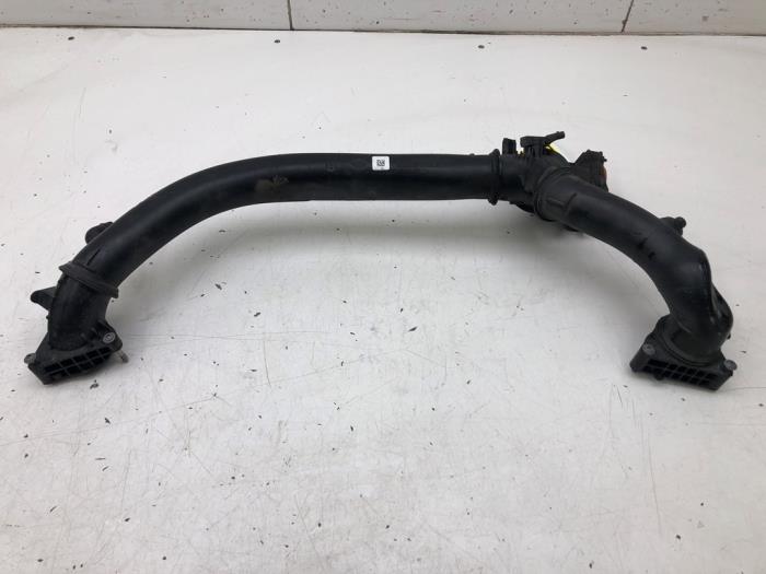Gebruikte Intercooler Buis Audi A6 Avant (C8) 3.0 V6 24V 55 TFSI Mild Hybrid Quattro Prijs € 93,45 Margeregeling aangeboden door Wessel Parts & Service B.V.