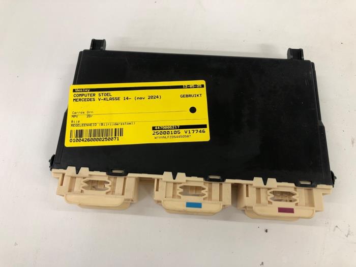 Gebruikte Computer stoel Mercedes V (447.8) 2.0 300d 16V Prijs € 131,25 Margeregeling aangeboden door Wessel Parts & Service B.V.