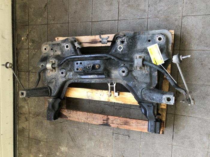 Gebruikte Subframe Opel Corsa E 1.2 16V Prijs € 131,25 Margeregeling aangeboden door Wessel Parts & Service B.V.