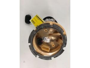 Gebruikte Tank element Pomp Volkswagen Polo VI (AW1) 1.6 TDI 16V 80 Prijs € 125,00 Margeregeling aangeboden door Wessel Parts & Service B.V.