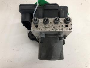 Gebruikte ABS Pomp Volkswagen Polo VI (AW1) 1.6 TDI 16V 80 Prijs € 59,00 Margeregeling aangeboden door Wessel Parts & Service B.V.