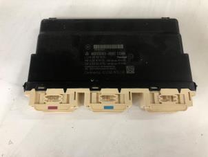 Gebruikte Stoelverwarmings module Mercedes EQC (N293) 400 4-Matic Prijs € 125,00 Margeregeling aangeboden door Wessel Parts & Service B.V.