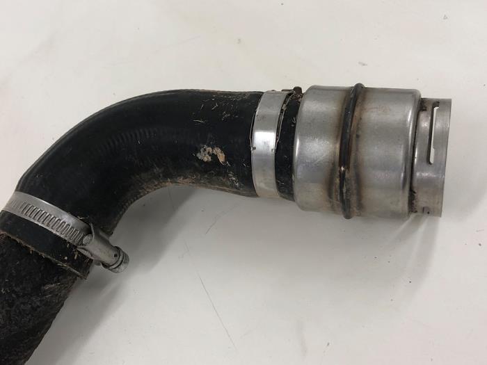 Gebruikte Intercooler Buis Hyundai Tucson (NX) 1.6 T-GDI HEV Prijs € 93,45 Margeregeling aangeboden door Wessel Parts & Service B.V.