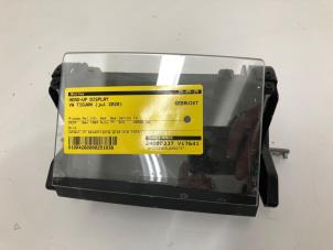 Gebruikte Head-up display Volkswagen Tiguan (AD1) 2.0 TSI 16V 4Motion Prijs € 349,00 Margeregeling aangeboden door Wessel Parts & Service B.V.