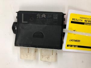 Gebruikte Module PDC Opel Zafira Life Prijs € 35,00 Margeregeling aangeboden door Wessel Parts & Service B.V.