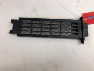 Gebruikte Kachel Verwarmingselement Opel Zafira Life Prijs € 49,00 Margeregeling aangeboden door Wessel Parts & Service B.V.