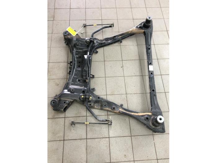 Gebruikte Subframe Hyundai Tucson (NX) 1.6 T-GDI HEV Prijs € 523,95 Margeregeling aangeboden door Wessel Parts & Service B.V.