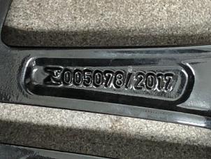 Gebruikte Velg Mercedes C-Klasse Prijs € 249,00 Margeregeling aangeboden door Wessel Parts & Service B.V.