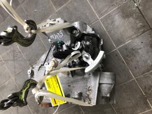 Gebruikte Versnellingsbak Skoda Kamiq 1.0 TSI 12V Prijs € 949,00 Margeregeling aangeboden door Wessel Parts & Service B.V.