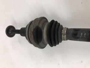 Gebruikte Aandrijfas links-achter Audi A4 Avant (B9) 2.0 40 TDI 16V Prijs € 99,00 Margeregeling aangeboden door Wessel Parts & Service B.V.