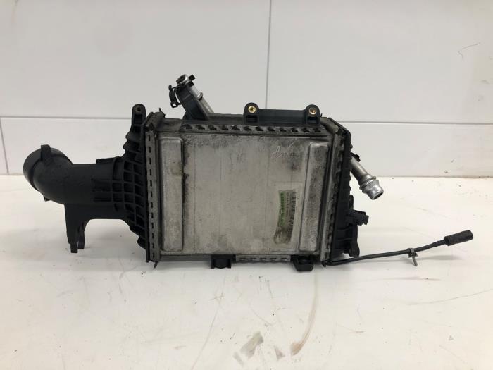 Gebruikte Intercooler Mercedes S (222.0/222.1) 3.0 S-400d 4-Matic Prijs € 261,45 Margeregeling aangeboden door Wessel Parts & Service B.V.